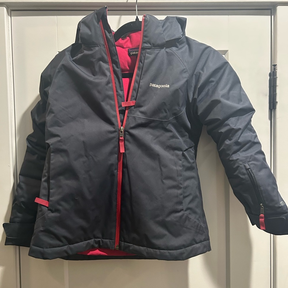 Patagonia Kids Ski Jacket with coordinating Snow Pants. Both size M/10